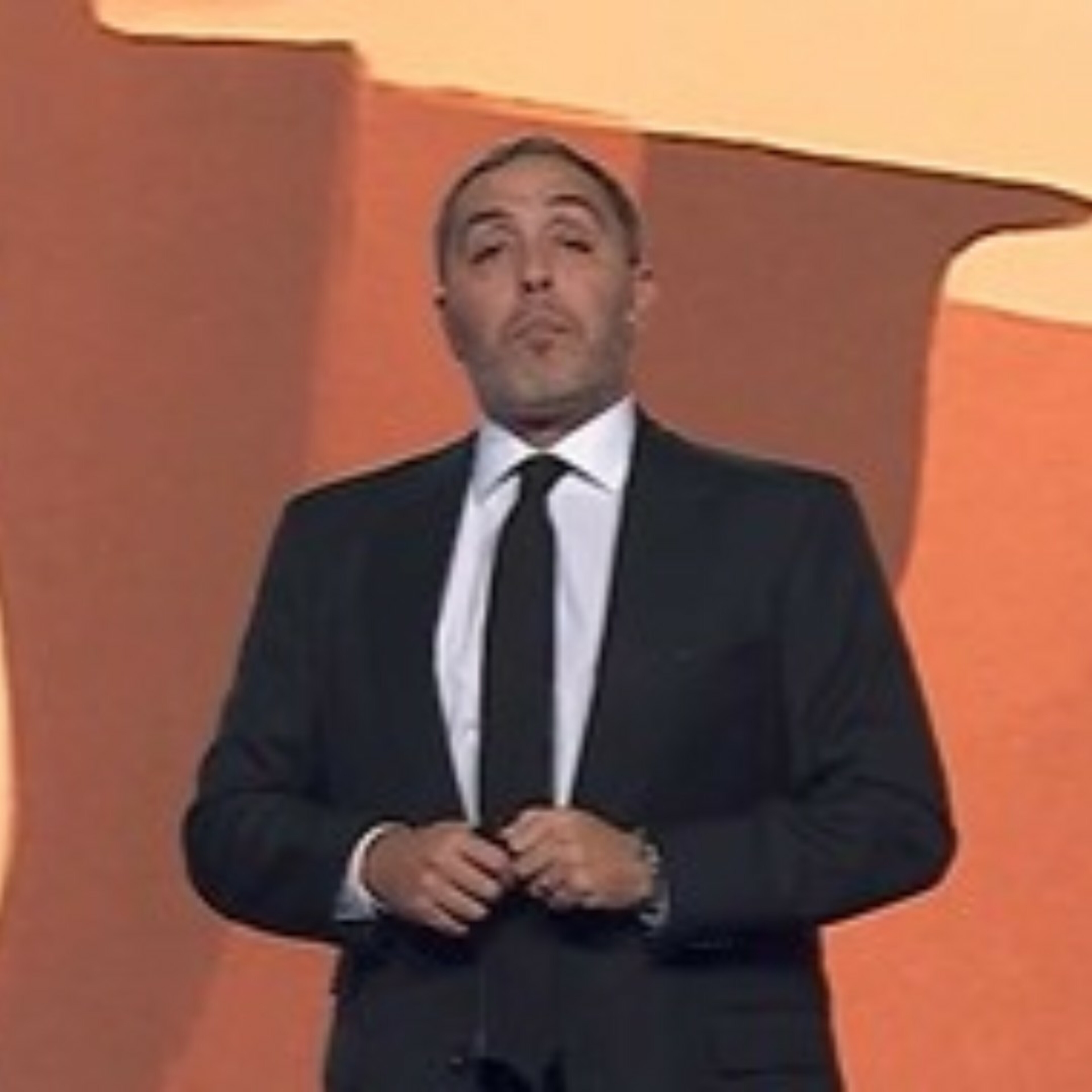 7 steps and 4 pillars to drive trusting relationships and build loyalty for life image