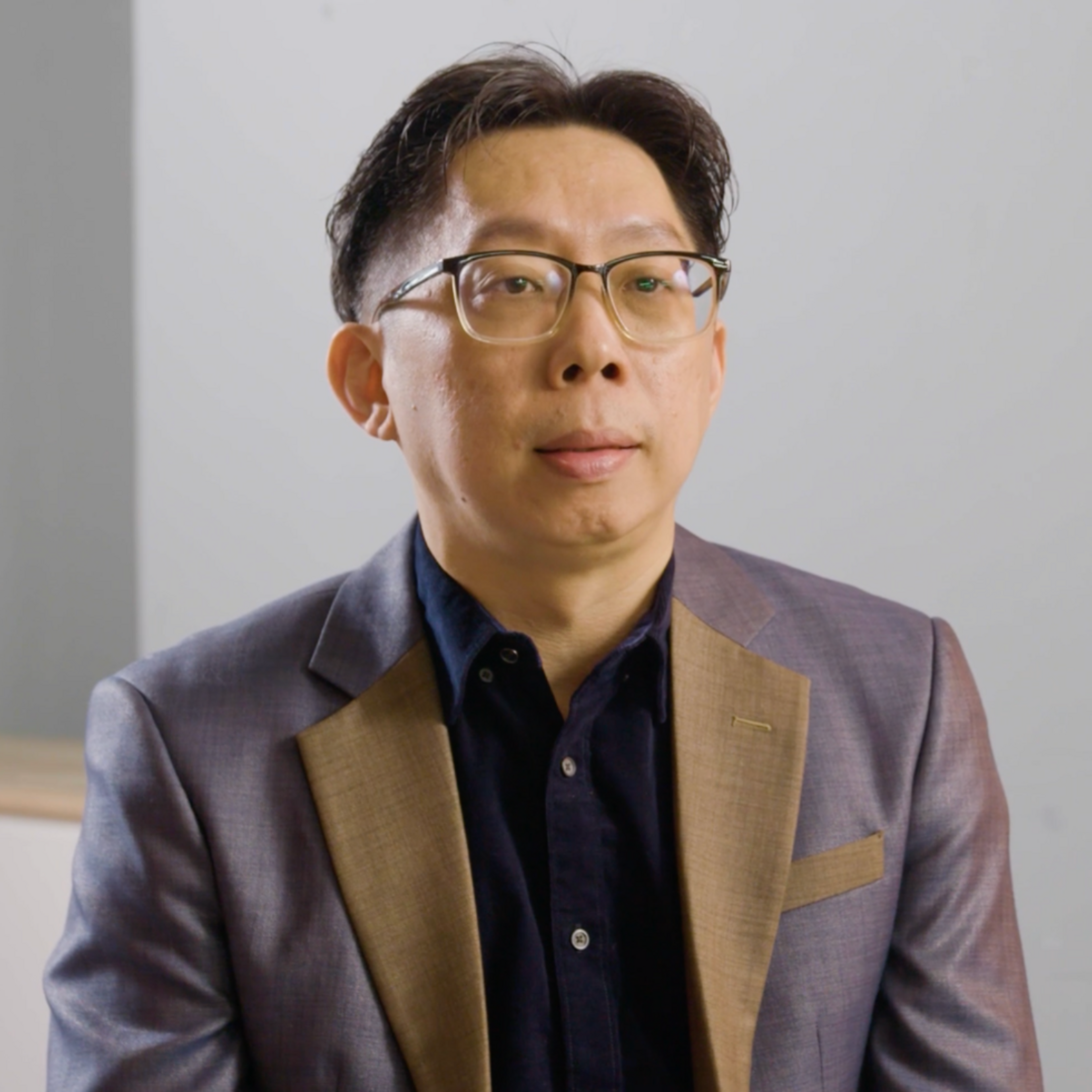 Membangun jaringan strategis dengan Centers of Influence (COI) [Ng Che Fung Damian] 