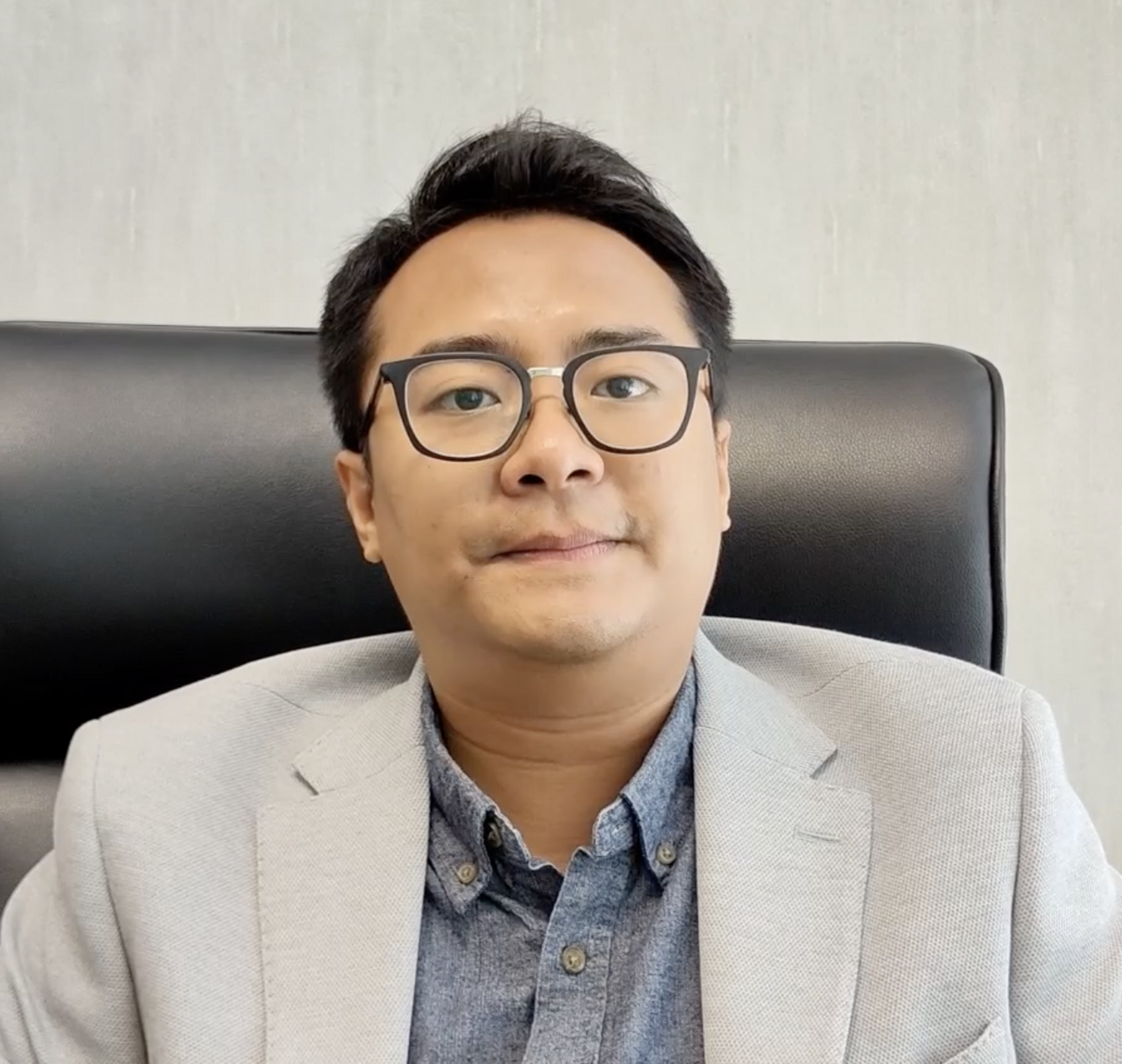 Mentoring teknologi dan digital media untuk penasihat keuangan [Billy Tegar Pradipta]