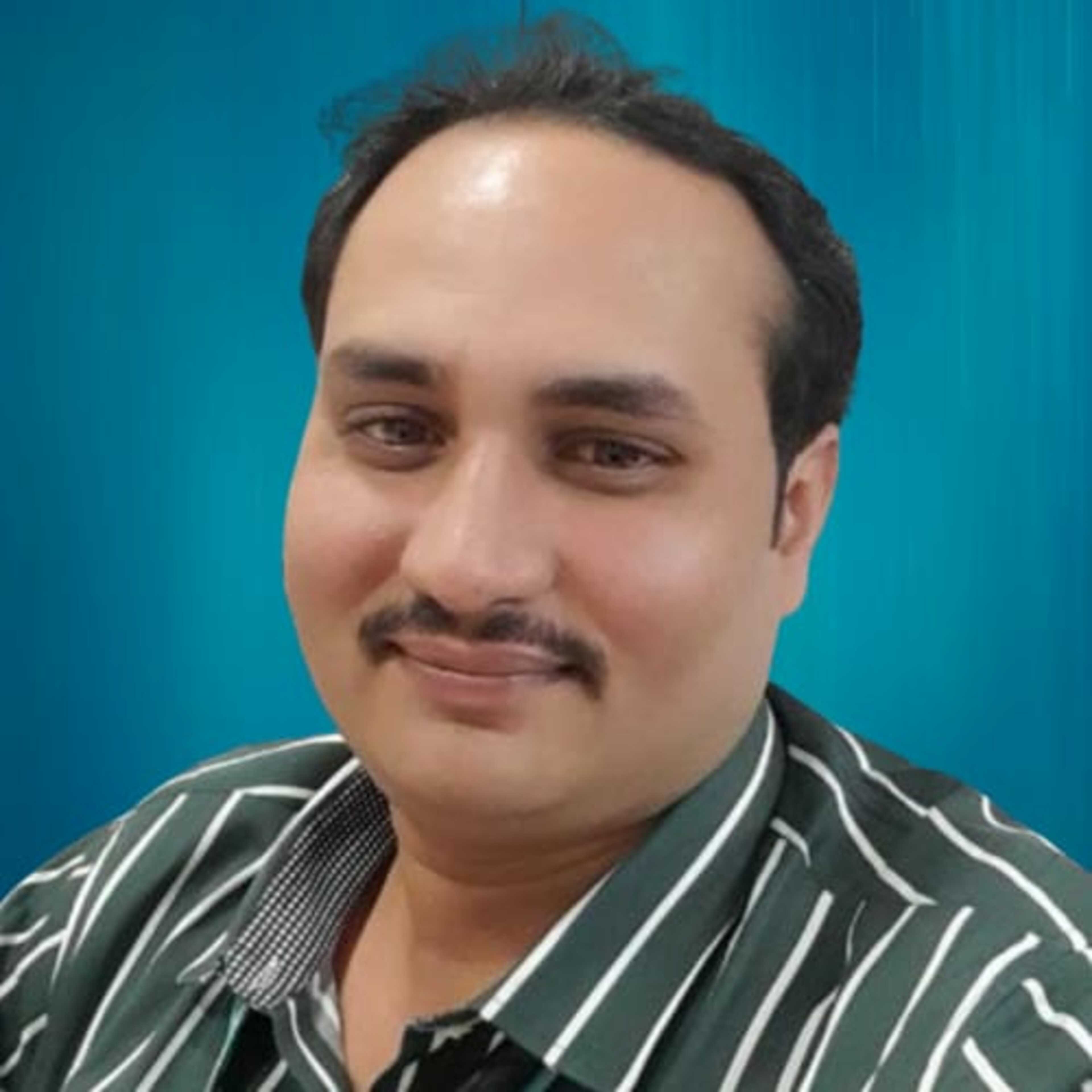 Maintaining long-term client relationships as a financial advisor in India