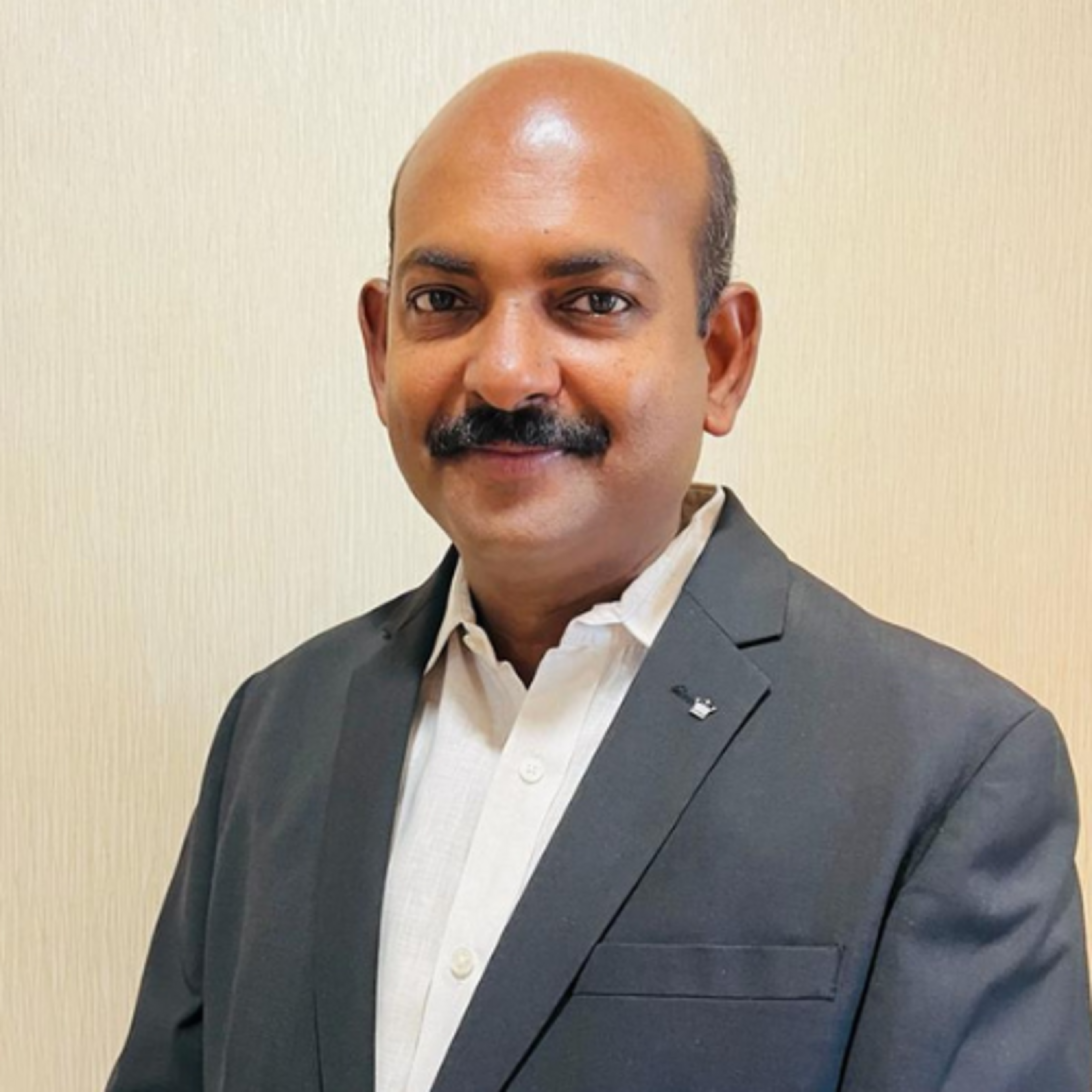 Establishing your professional identity as a financial advisor