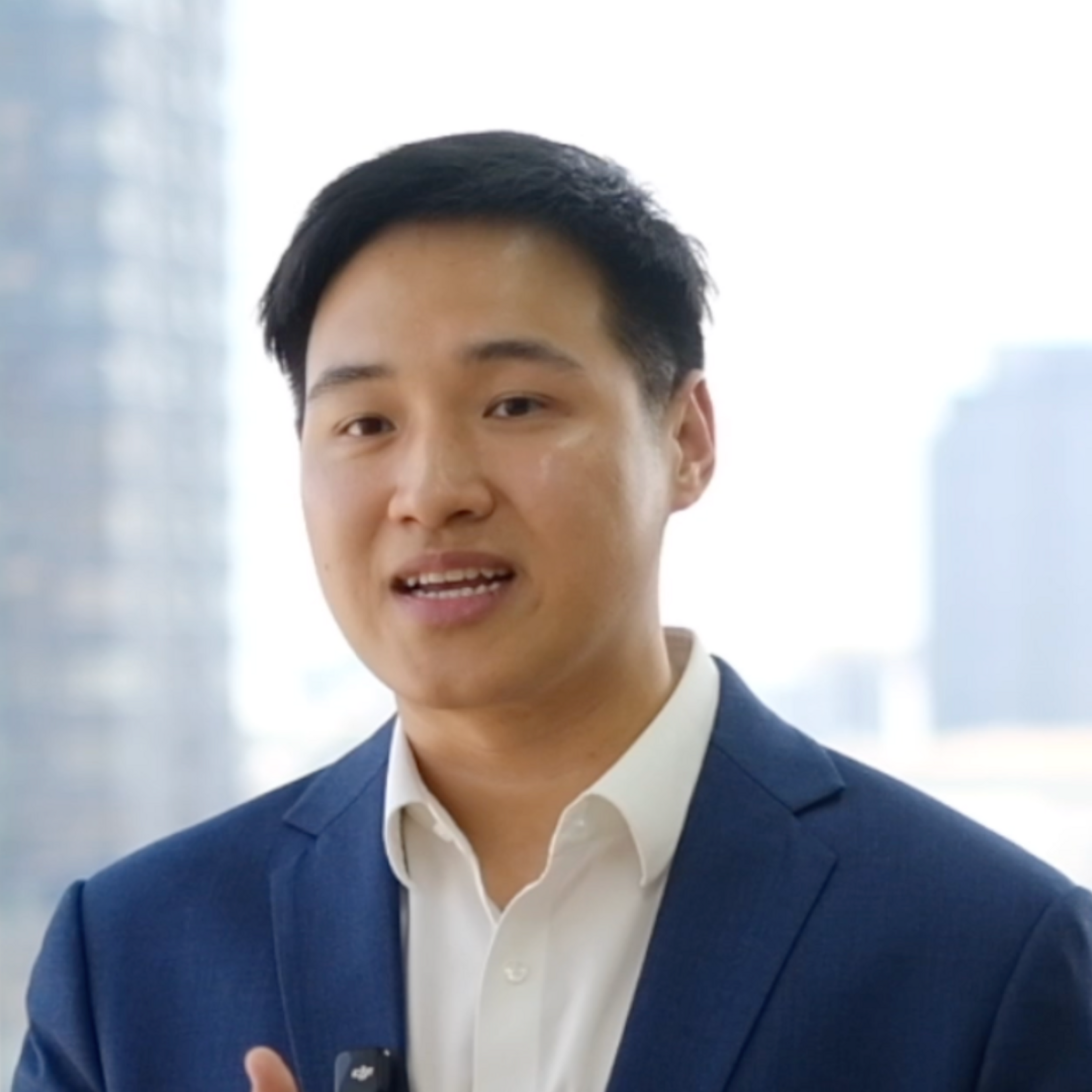 สำรวจโลกประกันภัยกับอาชีพอิสระที่กำลังเติบโตในประเทศไทย [พงศธร เตชะวงศ์ถาวร Pongsatorn Techavongtaworn]