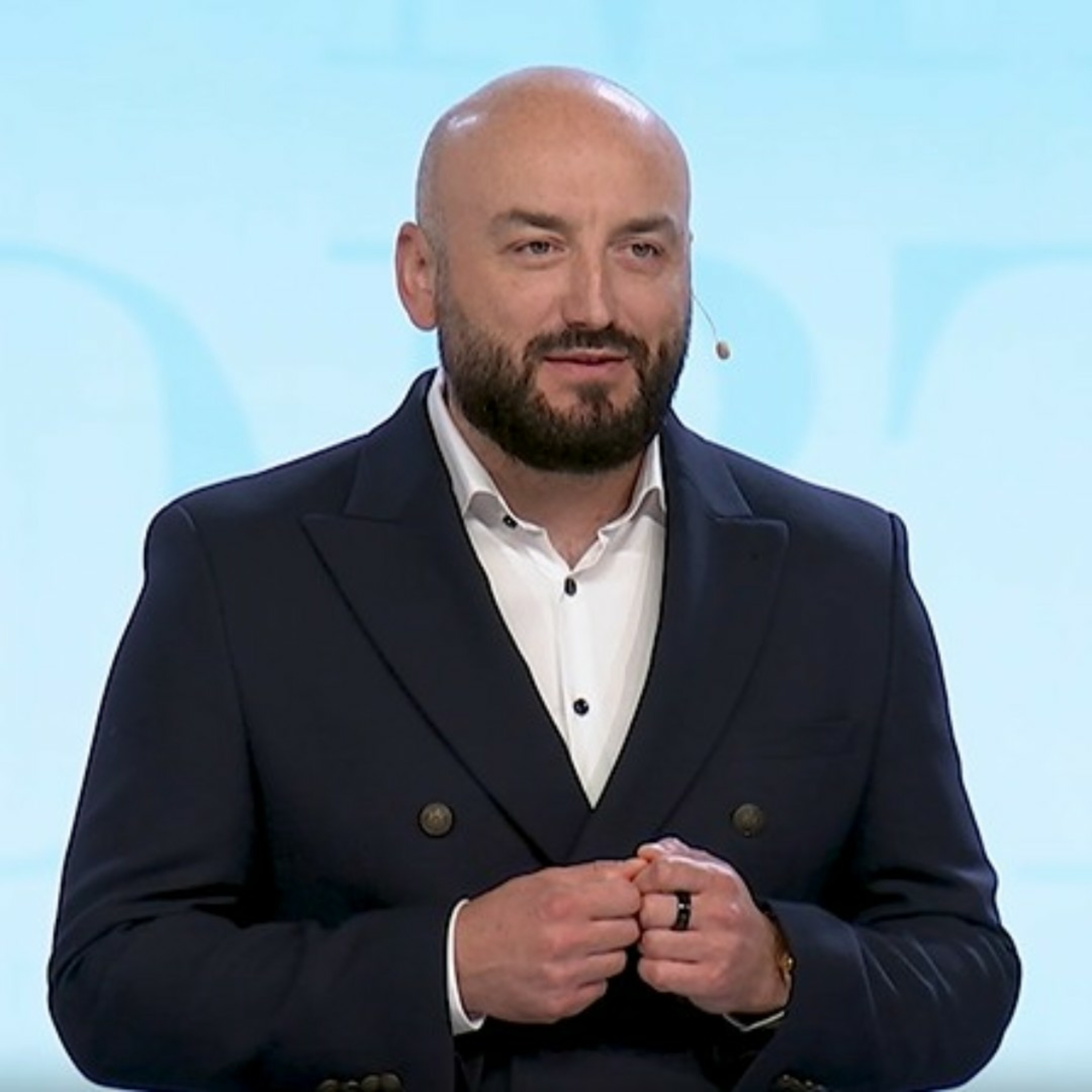 3 referrals from every meeting image