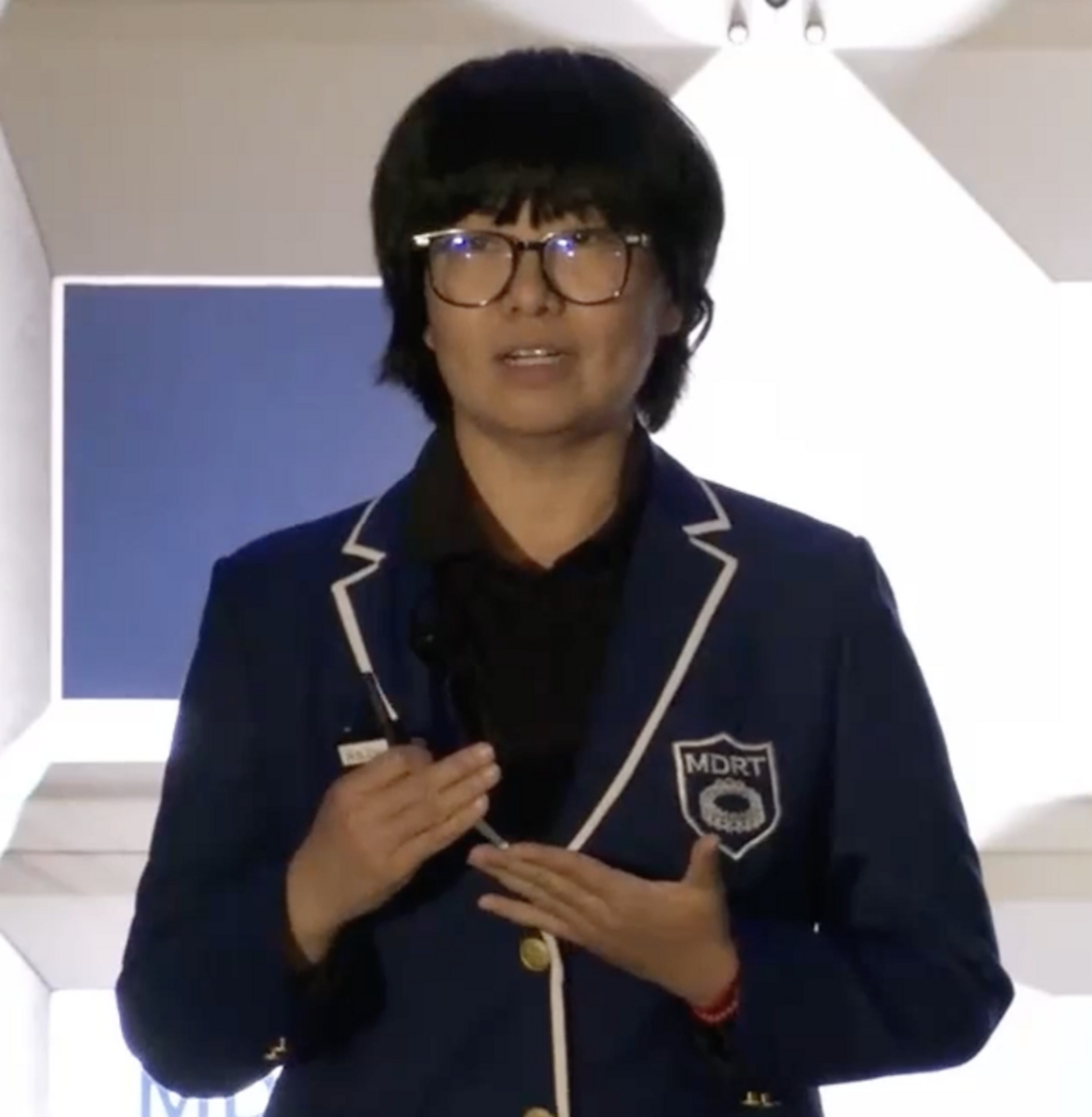 打开思路：利用现有客户关系开拓全新的业务版图 [Zhang Yuanyuan]