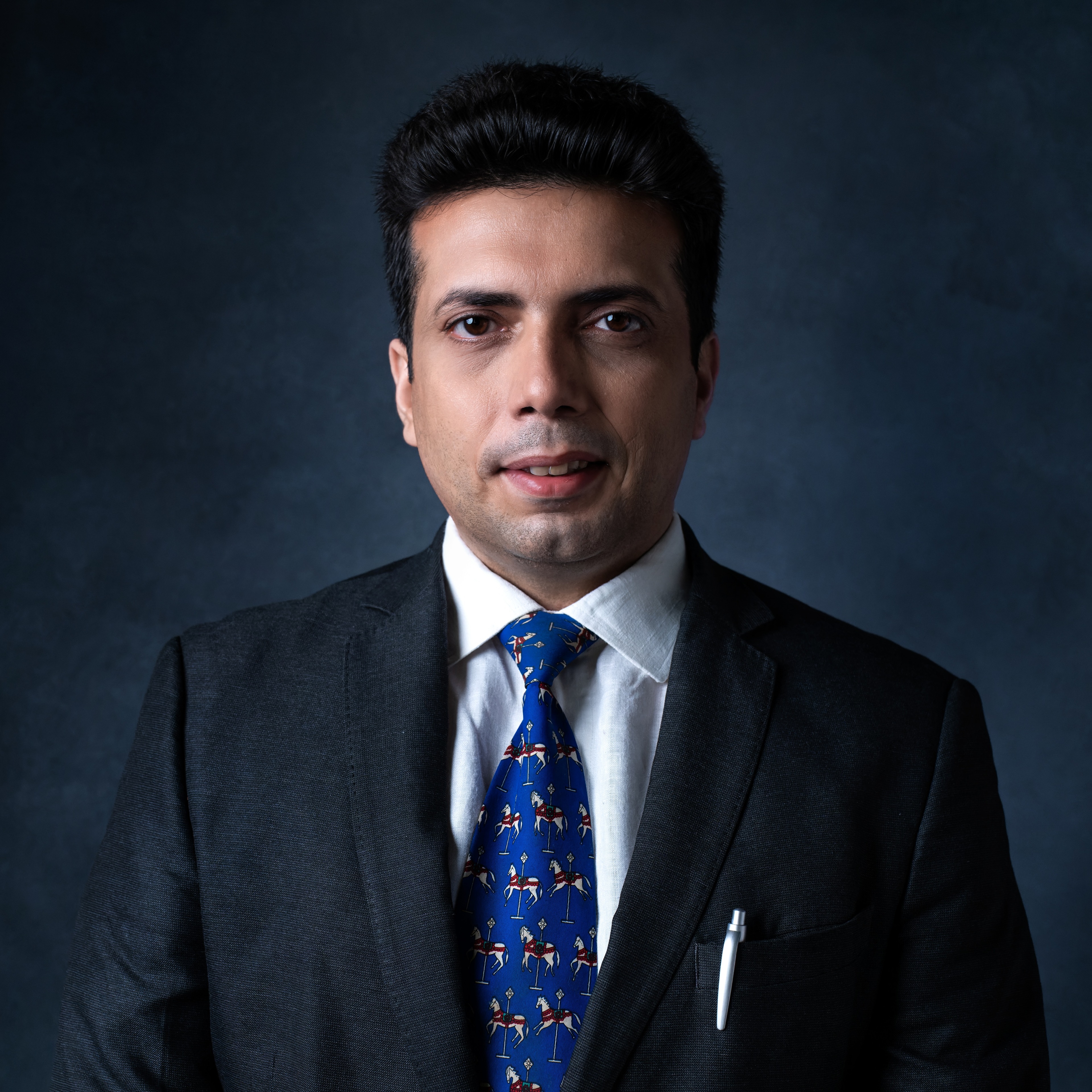 Identifying the key traits and characteristics that make a client a good center of influence [Jagannath Das]