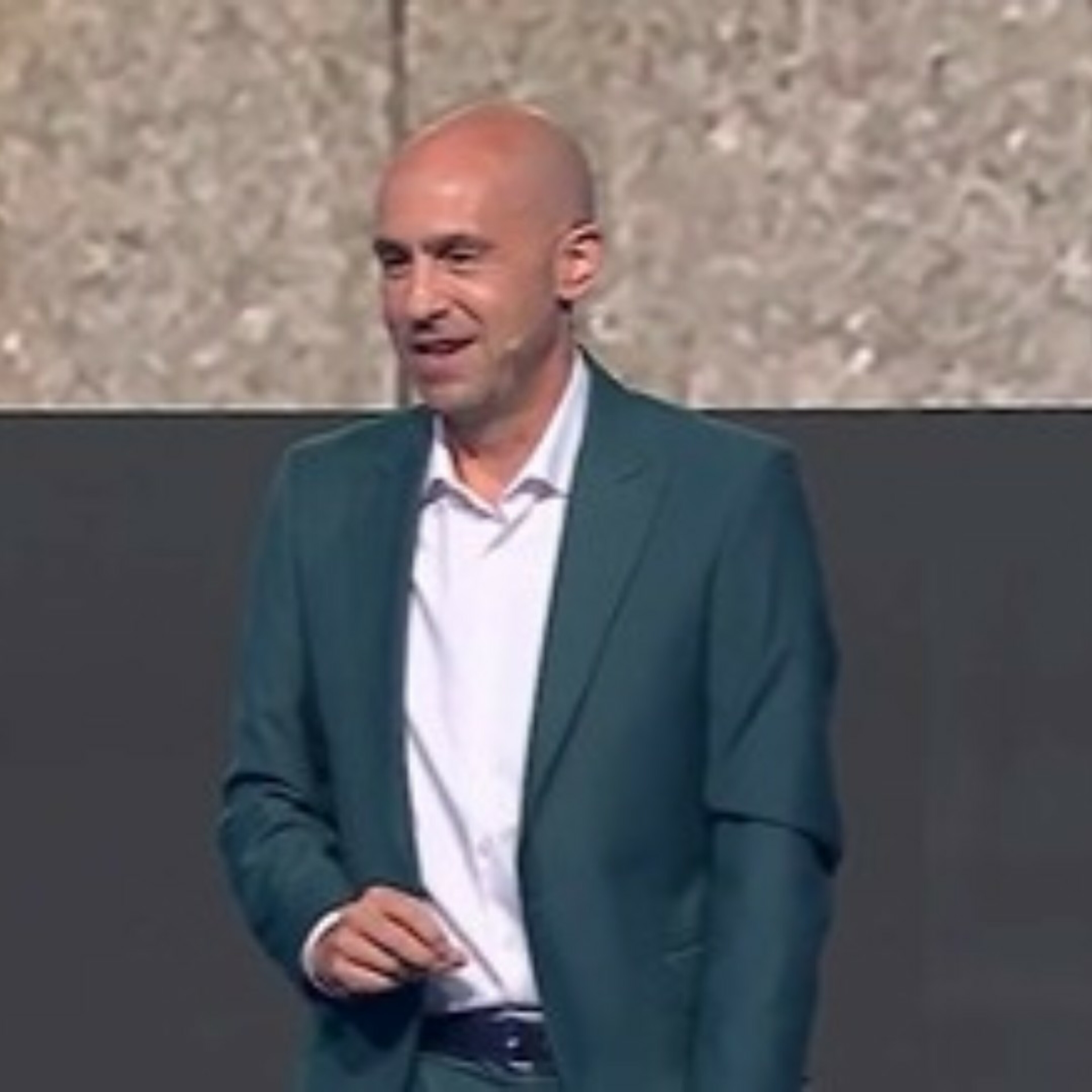 Remarkable by design: Turn everyday interactions into memorable client experience image