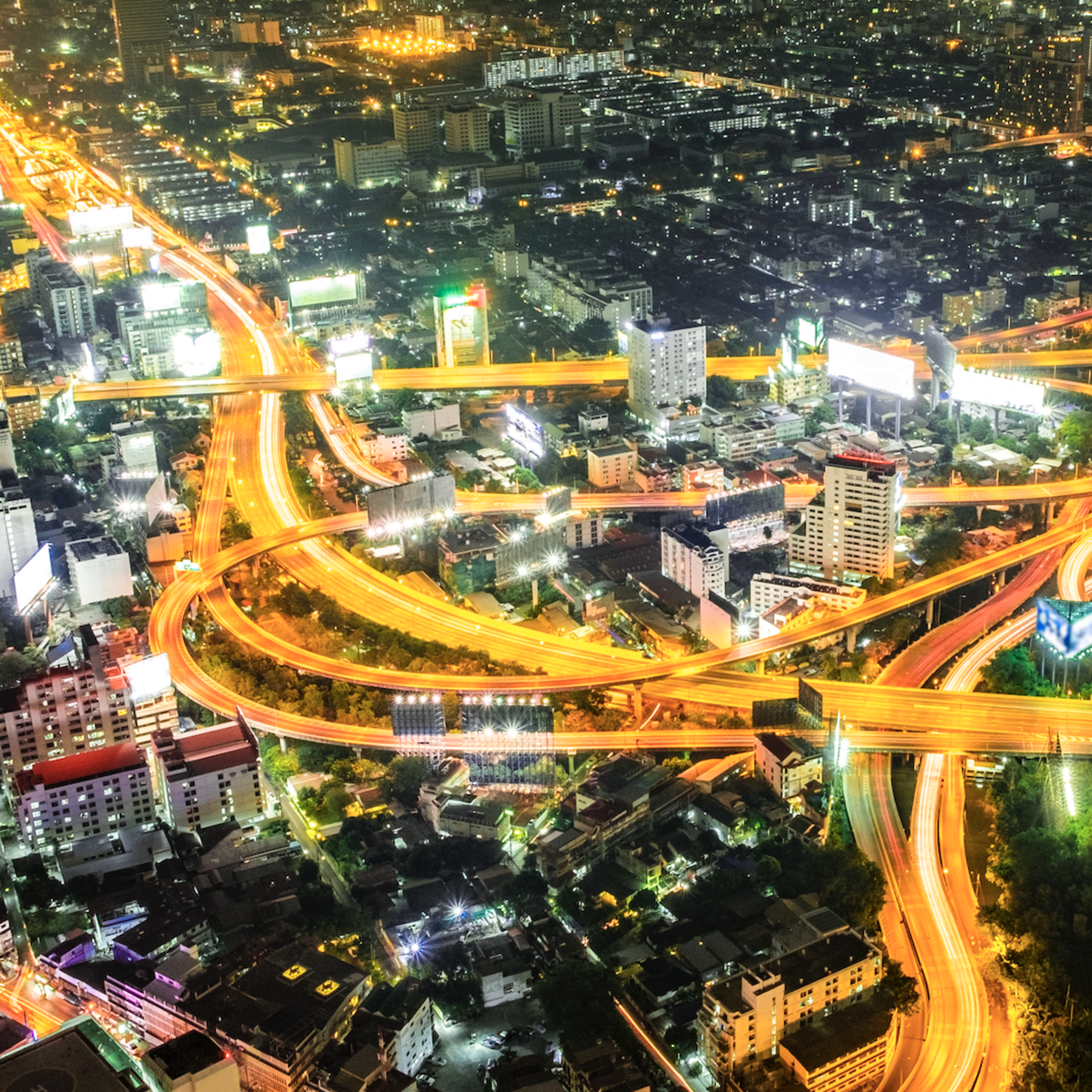 การต่อยอดประโยชจากการพัฒนาของระเบียงเศรษฐกิจพิเศษภาคตะวันออก (EEC): กลยุทธ์สำคัญสำหรับที่ปรึกษาทางการเงินในประเทศไทย