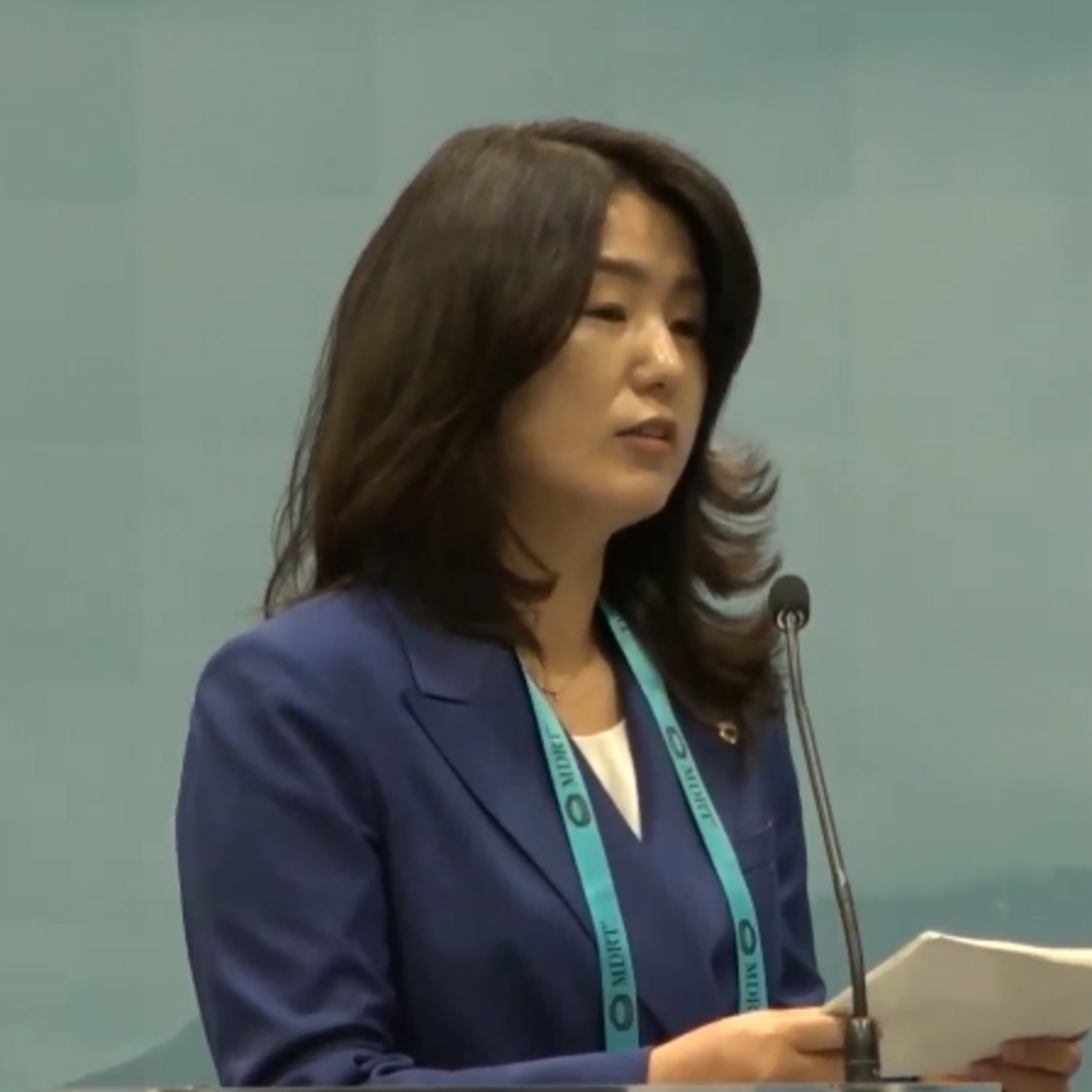 노년층 클라이언트를 위한 개방형 대면 상담 서비스 제공하기 [김선영 Kim Sun-young]